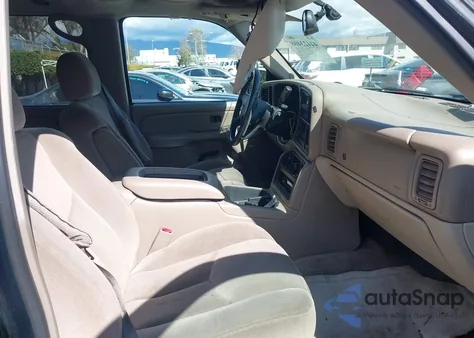 2004 GMC Yukon Xl 1500 Sle z USA, uszkodzony, nr VIN 3GKEC16T94G251559